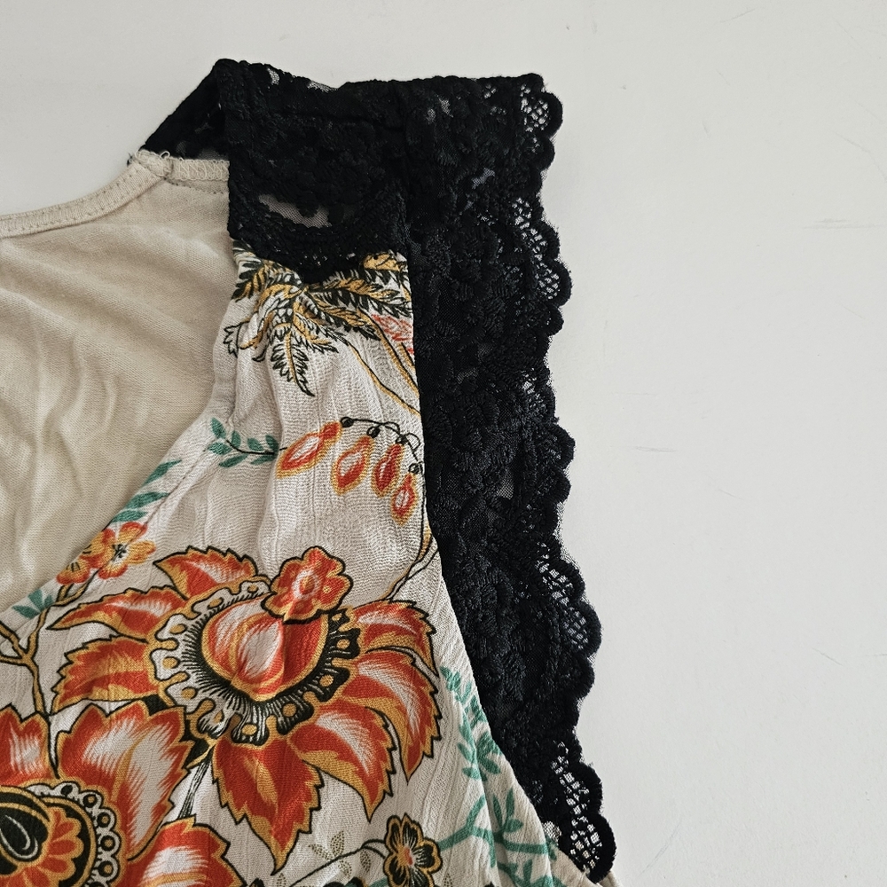 NAF NAF Blouse Womens Small  Floral Crochet Cap Sleeve  Blouse - Picture 3 of 6